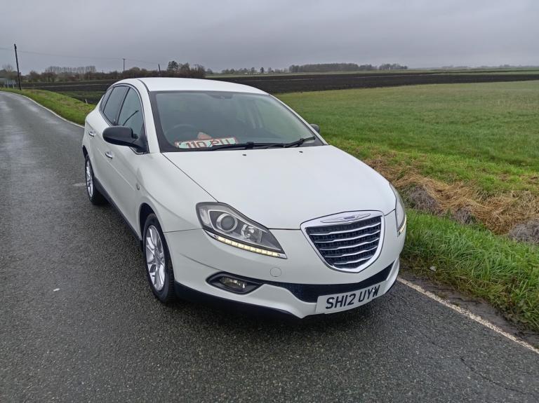 2012 Chrysler Delta 1.4 M-Air SE SAT NAV SHOWROOM CONDITION CAN SECURE 24/7 ON NET DELIVERY AVA H...