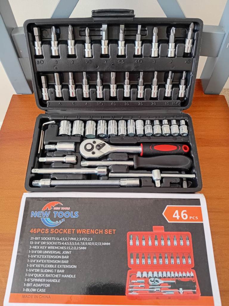 46Pcs Socket Wrench Set 1/4" Drive Ratchet Wrench, Drill Bit Combo Kit with Box