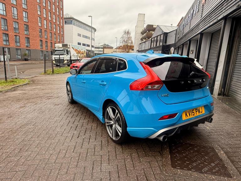 2015 Volvo V40 D4 [190] R DESIGN Lux Nav 5dr HATCHBACK DIESEL Manual