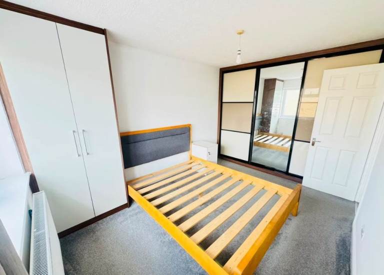 House for Rent - Westminster Close Feltham, TW14