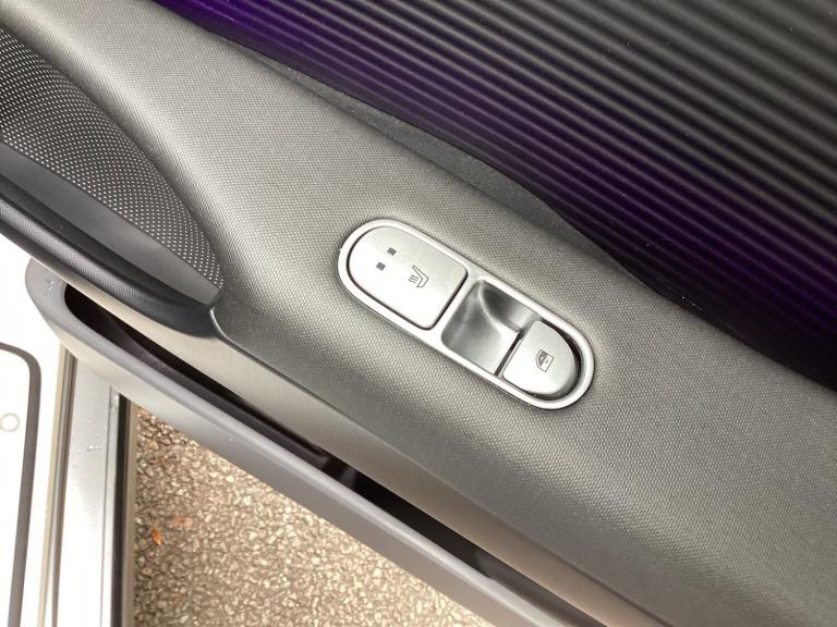 2025 Hyundai IONIQ 6 168kW Ultimate 77kWh 4dr Auto Saloon Electric Automatic