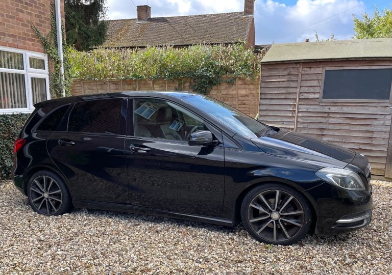 2013 MERCEDES BENZ B180cdi Sport, Auto, NEEDS WORK, Black, 7months MOT, £2,500 NO OFFERS 
