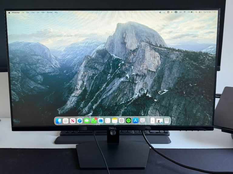 Dell 27” Monitor - Full HD (1080p)