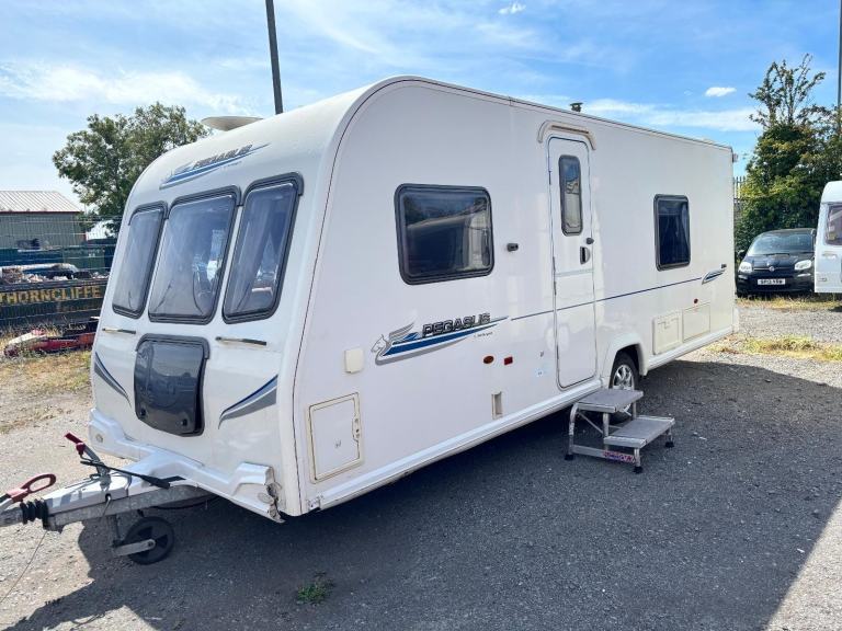 BAILEY PEGASUS 534 4 berth , FIXED BED!