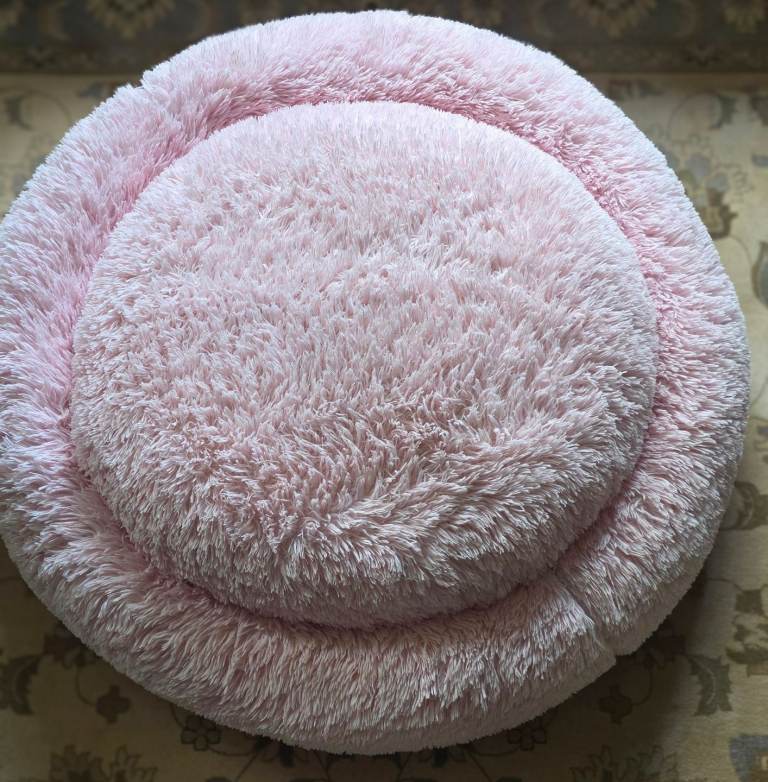 XL 120cm DONUT  DOG BED