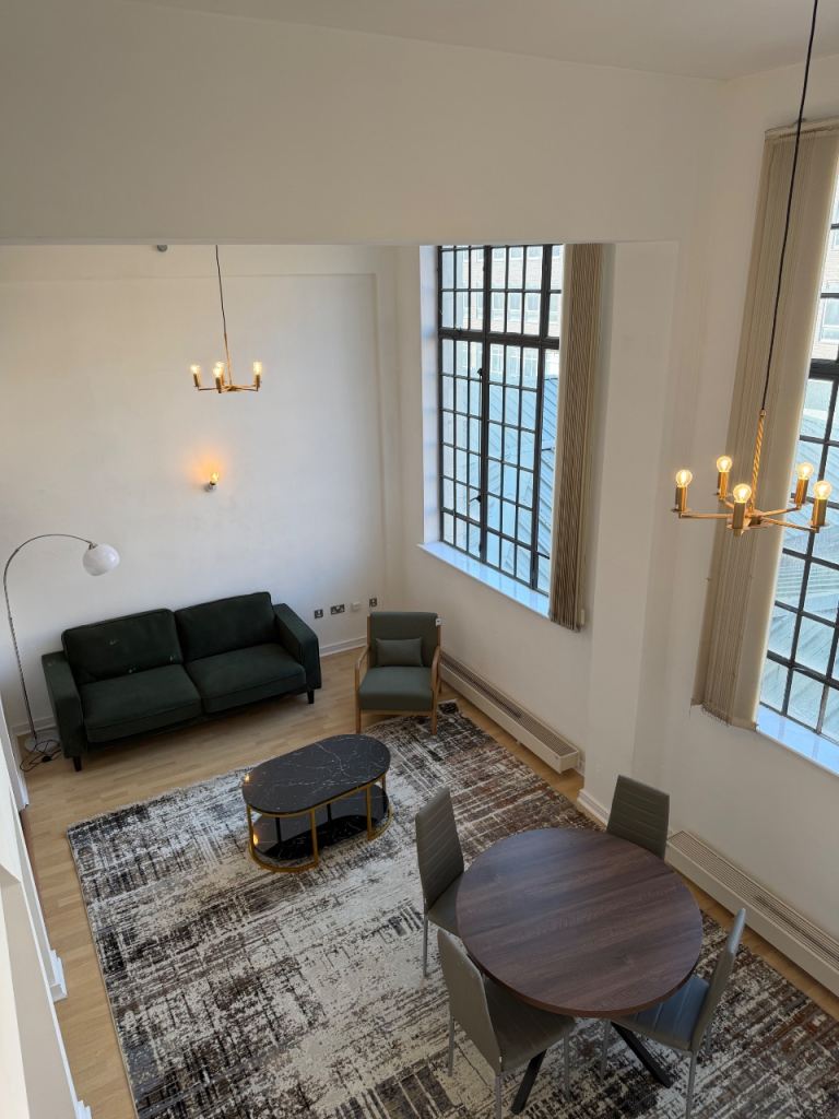 Spacious City Centre Duplex Apartment 