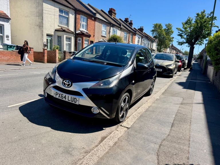 TOYOTA AYGO 1.0 MANUAL
