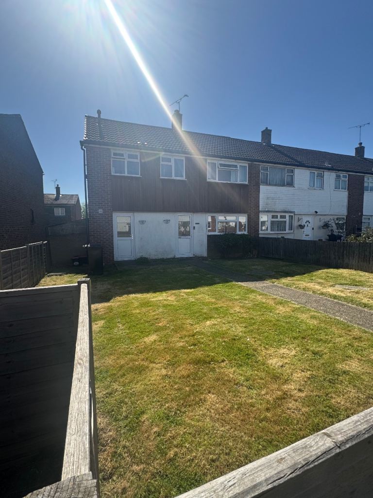 Downsizing home swap Large 3 bed house for 2 bed house 