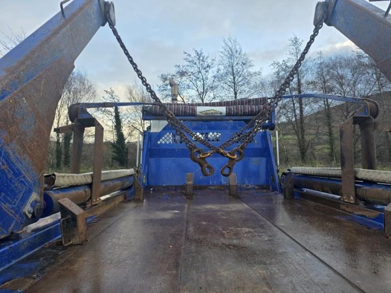 2019 DAF LF 230 18 TON GROSS 4X2 with Hyvalift Skip Gear