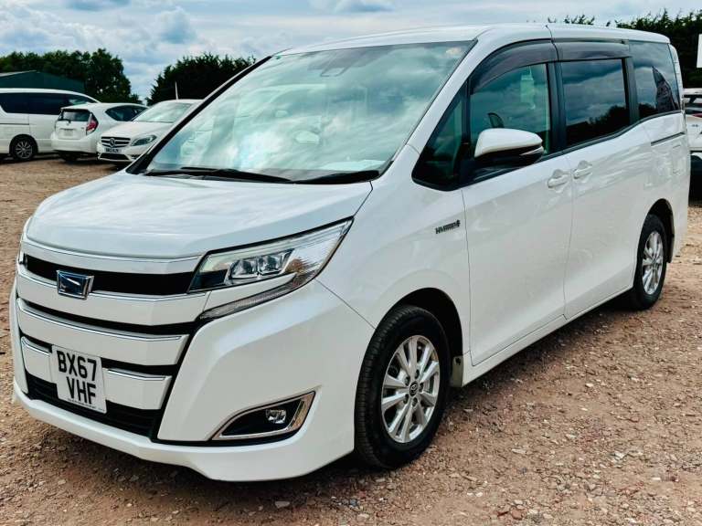 2017 Toyota Noah 1.8 VVT-i Hybrid G MPV Hybrid Electric Automatic