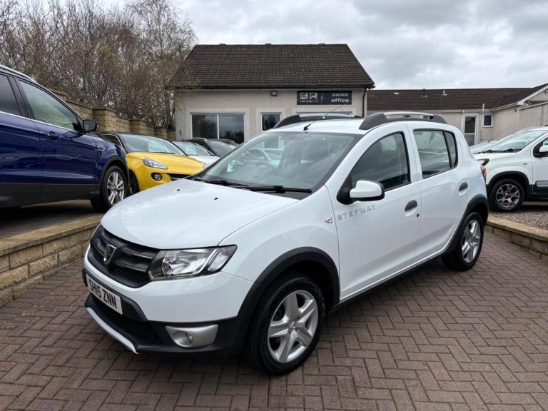 2015 Dacia Sandero Stepway 1.5 dCi Laureate Euro 5 5dr HATCHBACK Diesel Manual