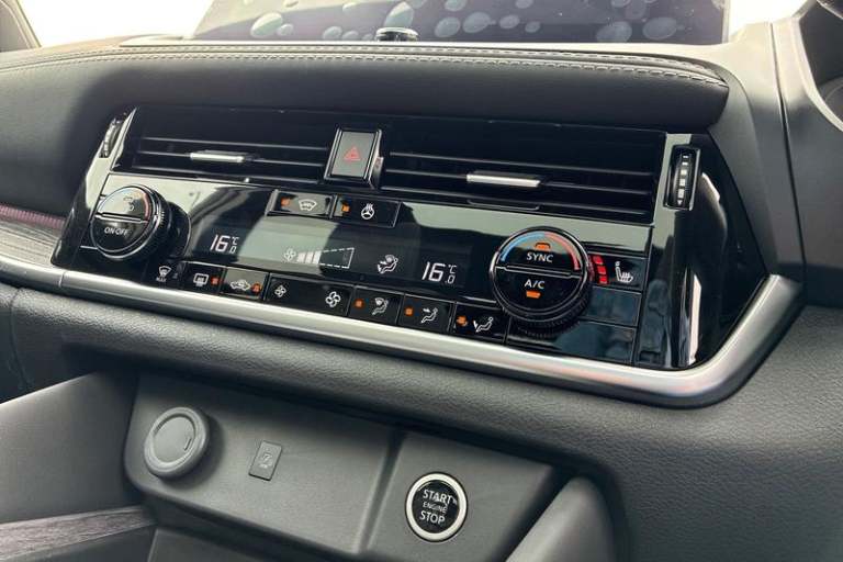 2025 Nissan Qashqai 1.3 DiG-T MH Tekna [Bose] 5dr Manual Hatchback Petrol Manual