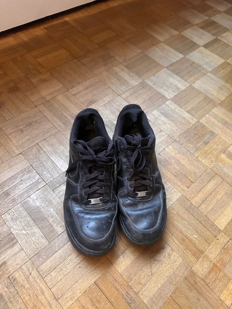 Nike Air Force Black, UK 10, Pick Up SW15