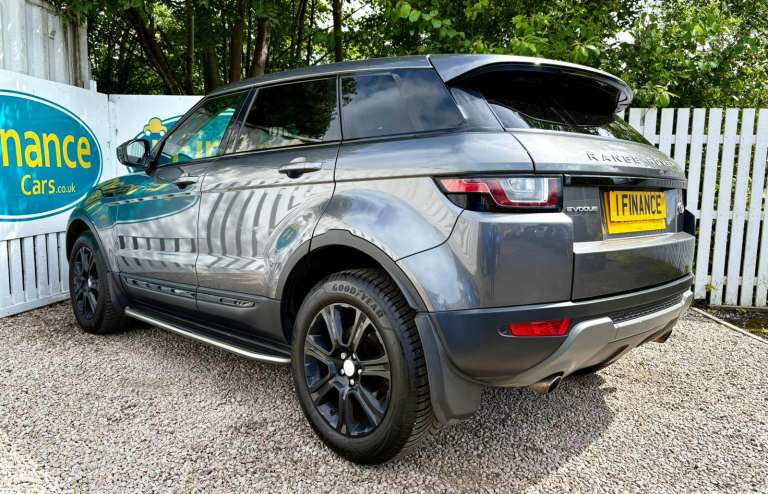 CAN'T GET CREDIT? CALL US! Range Rover Evoque 2.0 Td4 SE Tech AWD, Auto - £249 DEPOSIT, £82 PER WEEK