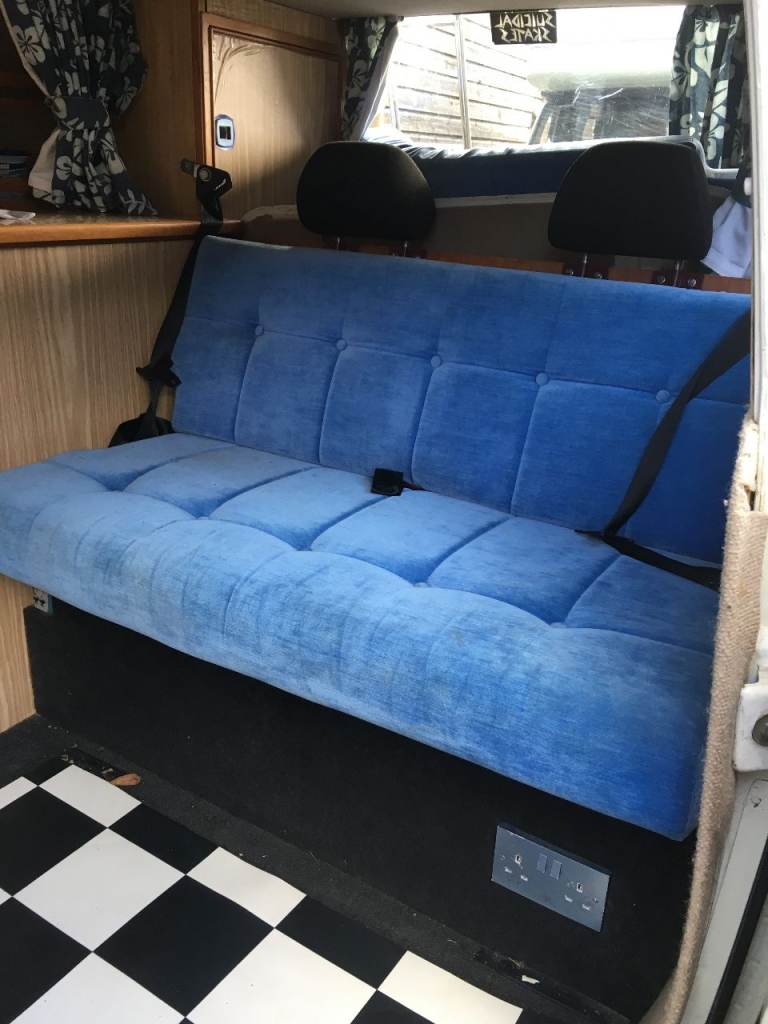 VW  T 25  Motor Home  5 speed Gear Box.  4  Berth,  Full Galley ,  3 way  fridge, central Heating.