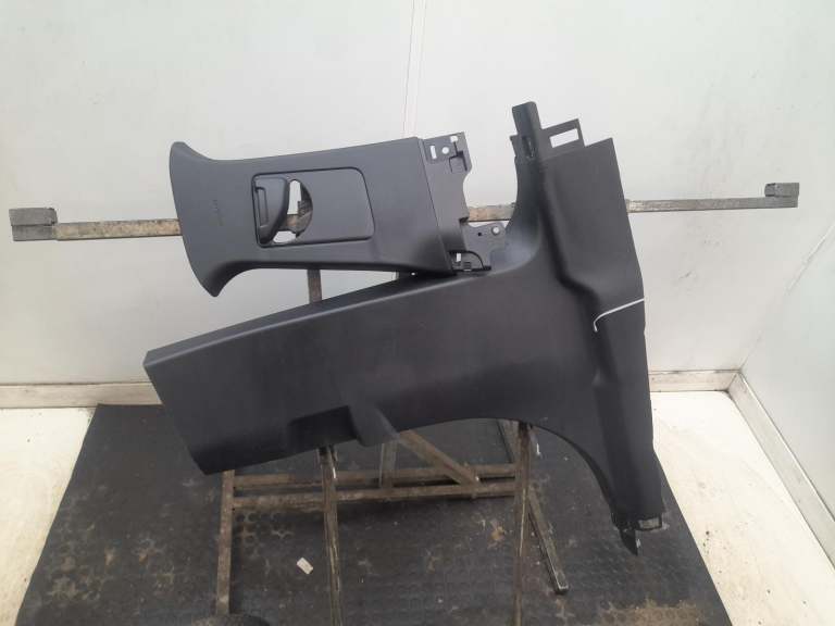 Ford Mustang Suv B Pillar Trim Post 2019-2026 5 Door Hatchback Lj8br243a52