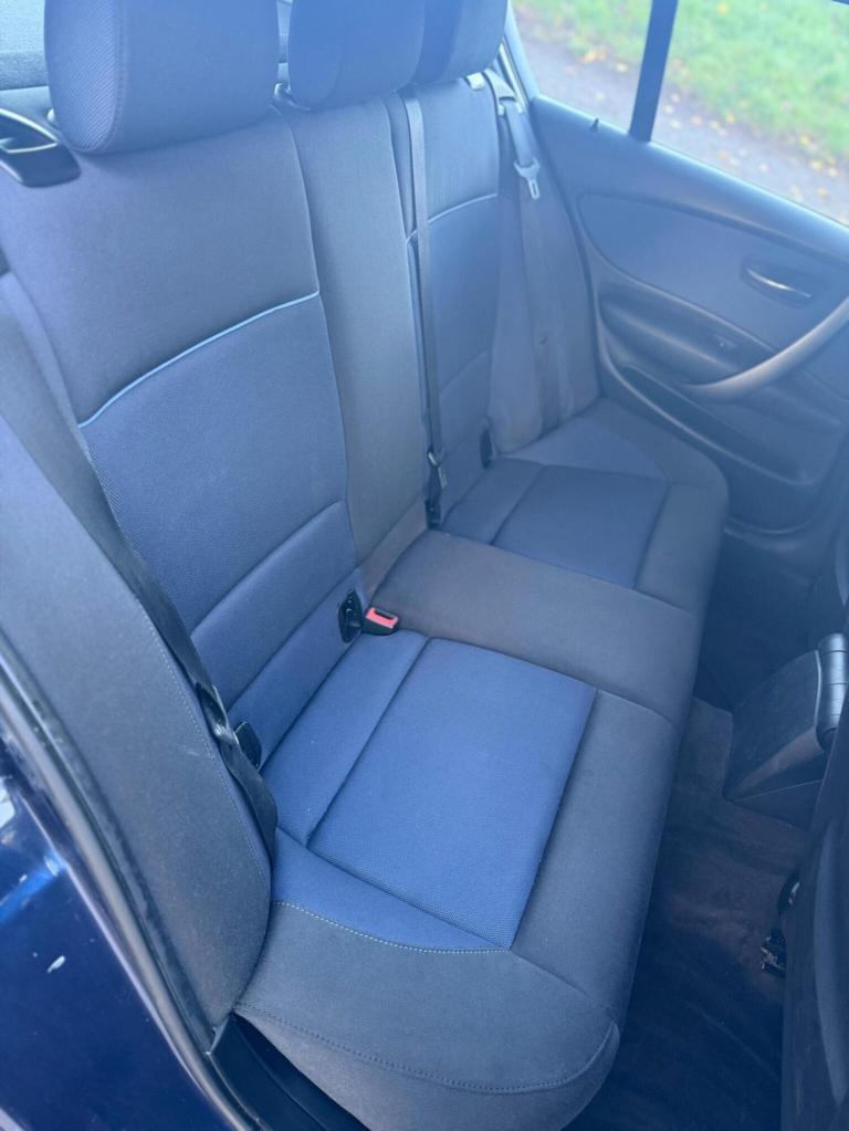 BMW 1 SERIES 2.0 118d SE Euro 5 (s/s) 5dr 2011