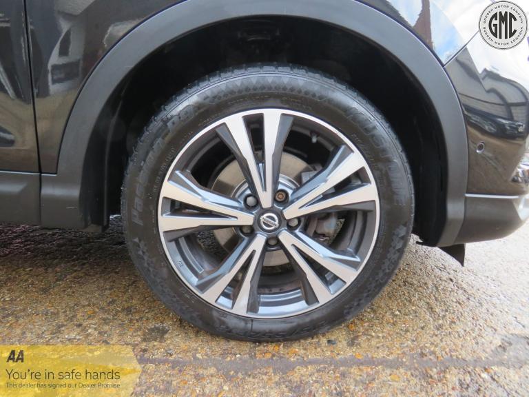 NISSAN QASHQAI 1.5 dCi N-Connecta Full Service History, Satnav 2019