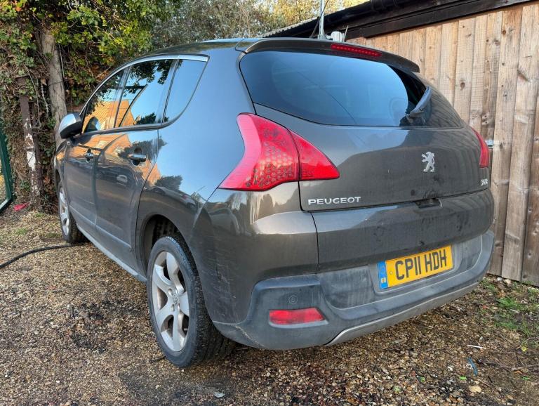 2011 Peugeot 3008 1.6 HDi Exclusive Euro 5 5dr HATCHBACK Diesel Manual