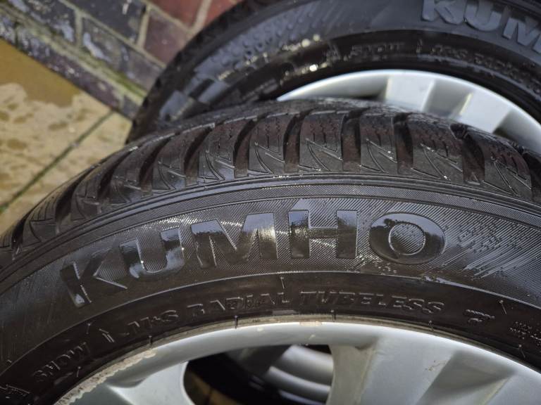 Winter tyres on rims 