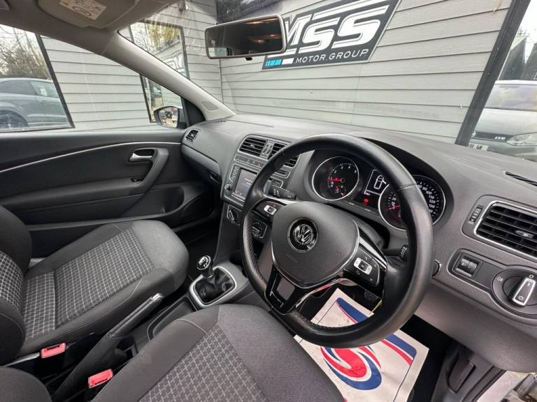 2015 Volkswagen Polo 1.0 SE 3dr HATCHBACK PETROL Manual