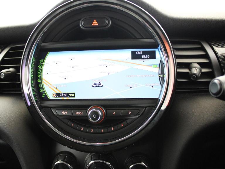 2016 MINI Hatch 2.0 Cooper S D 5dr Auto [Media Pack XL] Hatchback DIESEL Automatic