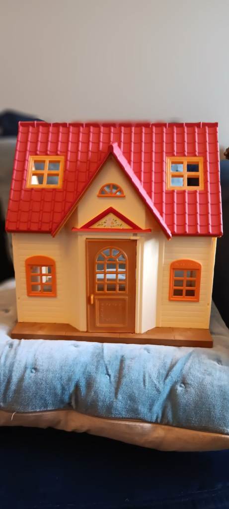 Sylvanian Cosy cottage