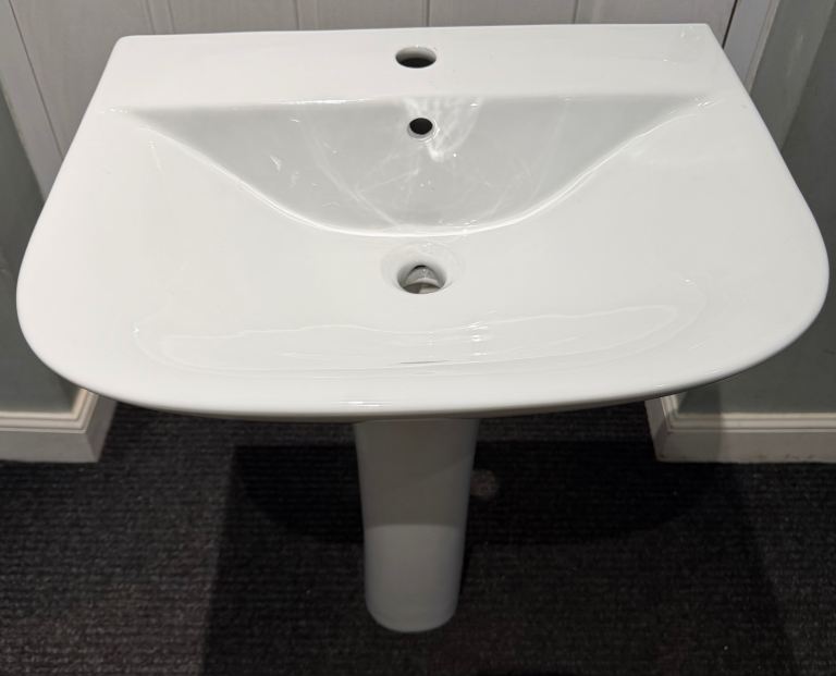 White pedestal and sink virtually new 