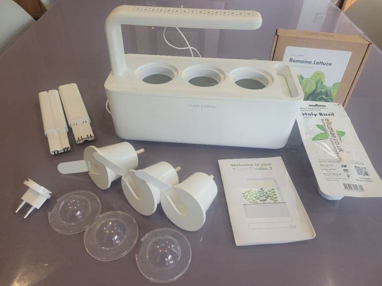 Click & Grow Smart Garden 3 – White, As Good As New