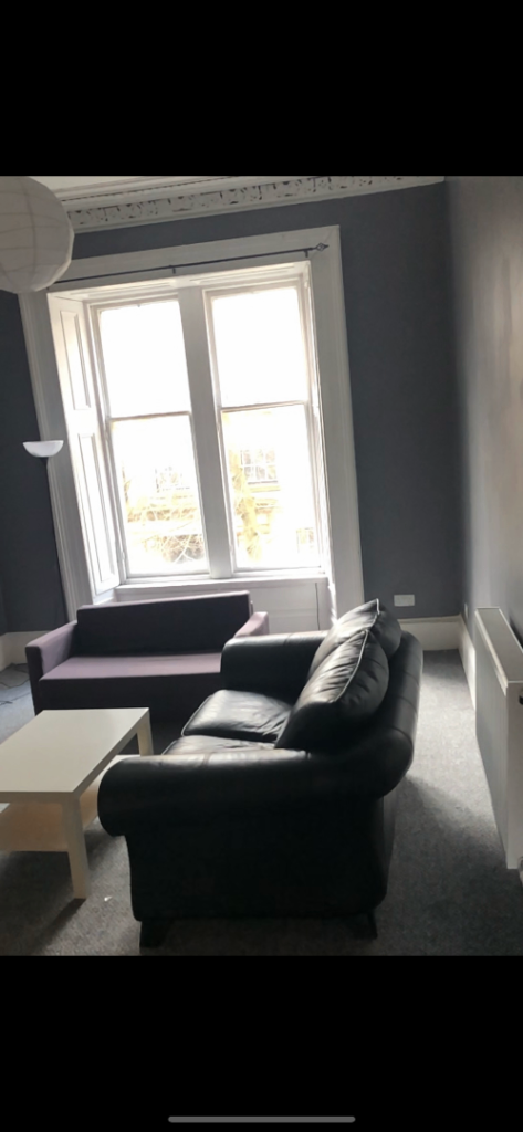 2 bed flat westend mins walk Glasgow uni 