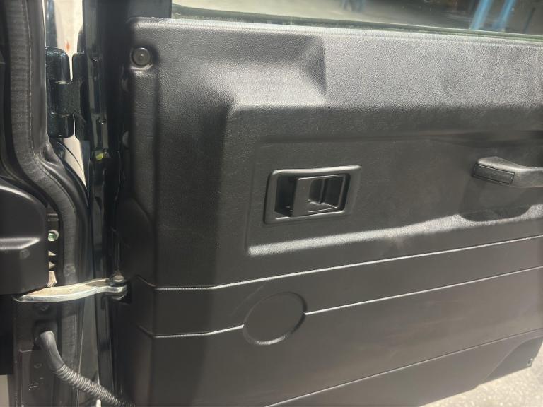 2016 Land Rover Defender Hi Capacity PickUp TDCi [2.2] PICK UP DIESEL Manual