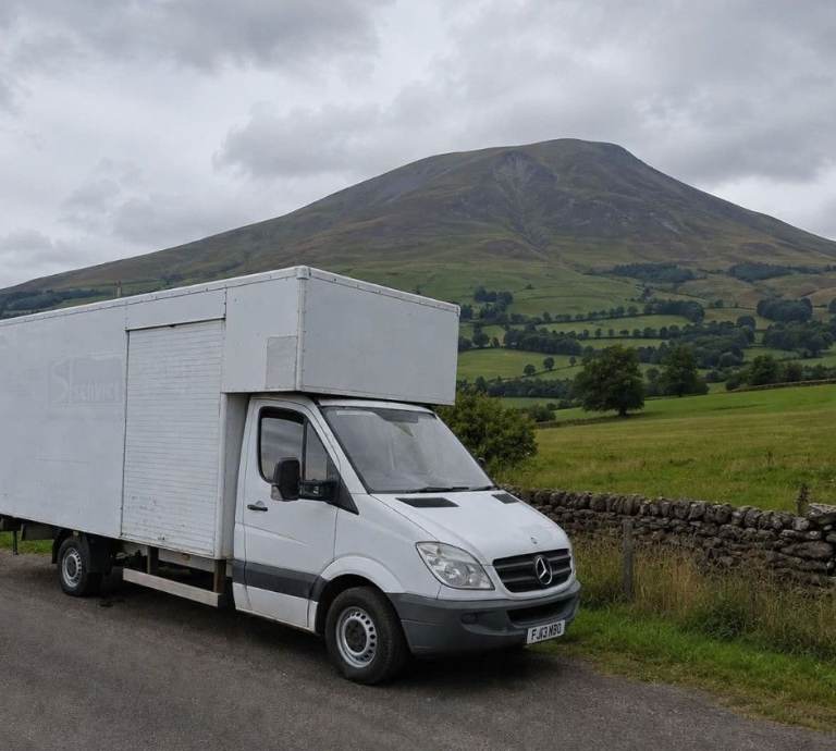Luton man and van 