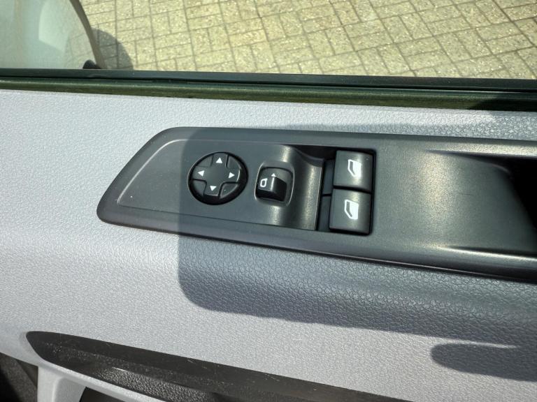 2020 Vauxhall Vivaro 2900 1.5d 100PS Dynamic H1 Van PANEL VAN DIESEL Manual