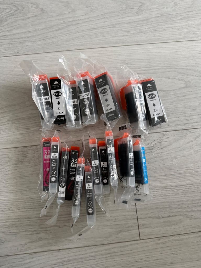 7x black, 9x photo black, 1x cyan, 1 magenta Epson XP-640