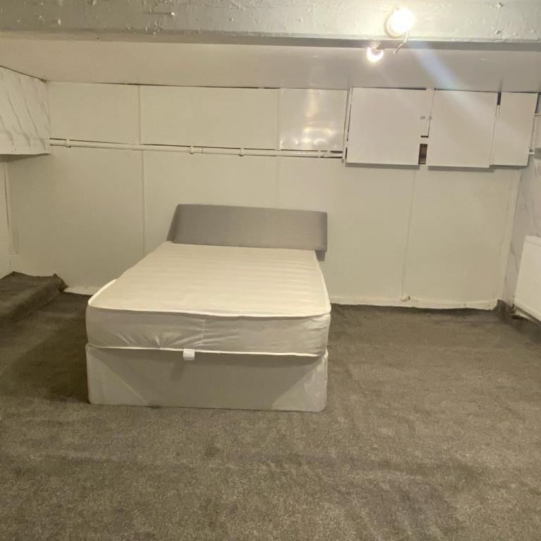 1 bed room flat for rent 