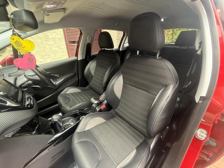 2018 Peugeot 2008 1.2 PureTech Allure EAT Euro 6 (s/s) 5dr HATCHBACK Petrol Automatic