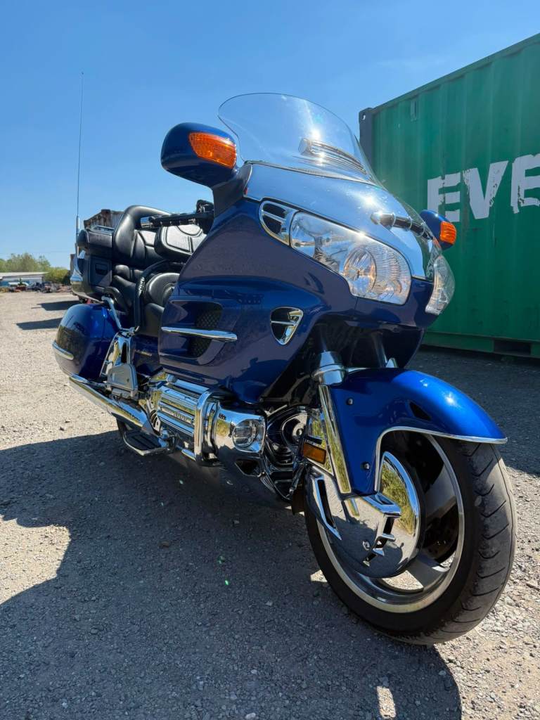 Honda, GL, 2001, 1800 (cc) 