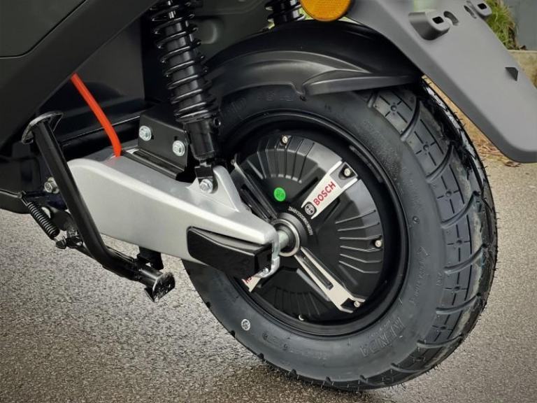 50cc Moped Scooter 2000W Electric Bosch Motor