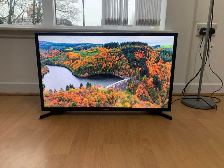 Samsung 32 Inch Smart TV