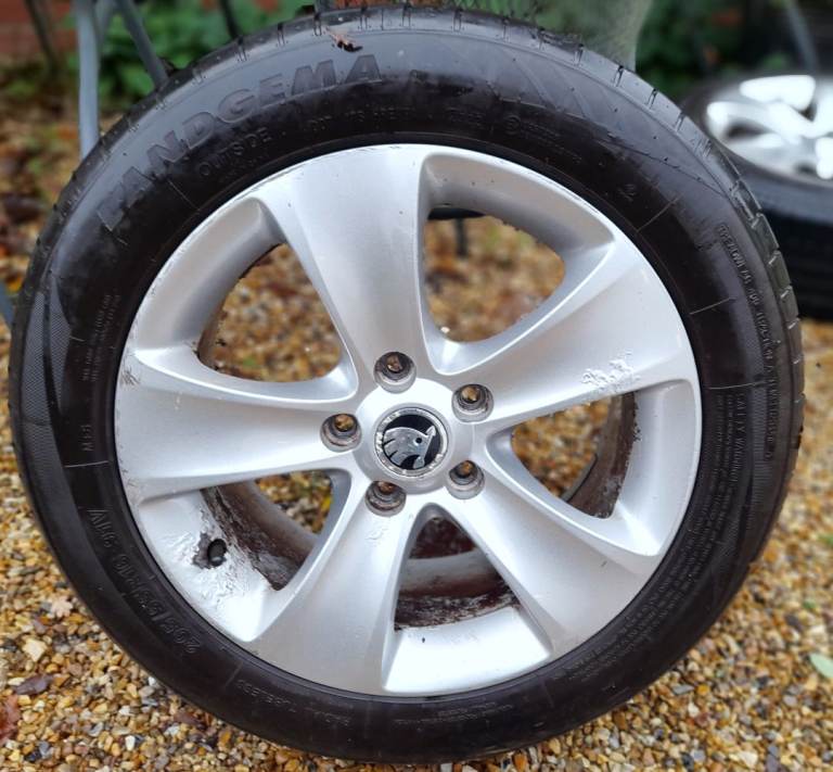 Four Skoda Yeti 16" alloy wheels and tyres, plus space saver wheel included.