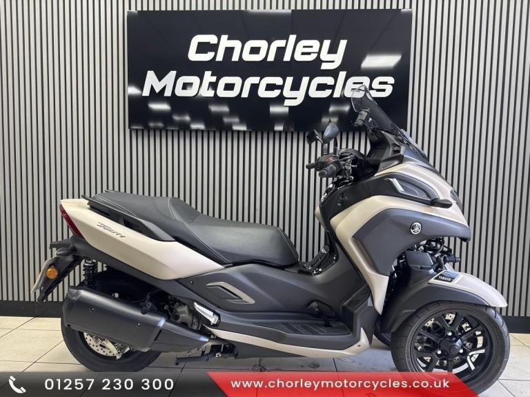 2024 Yamaha Tricity 300 Scooter 2039 miles, Use on a car licence adventure