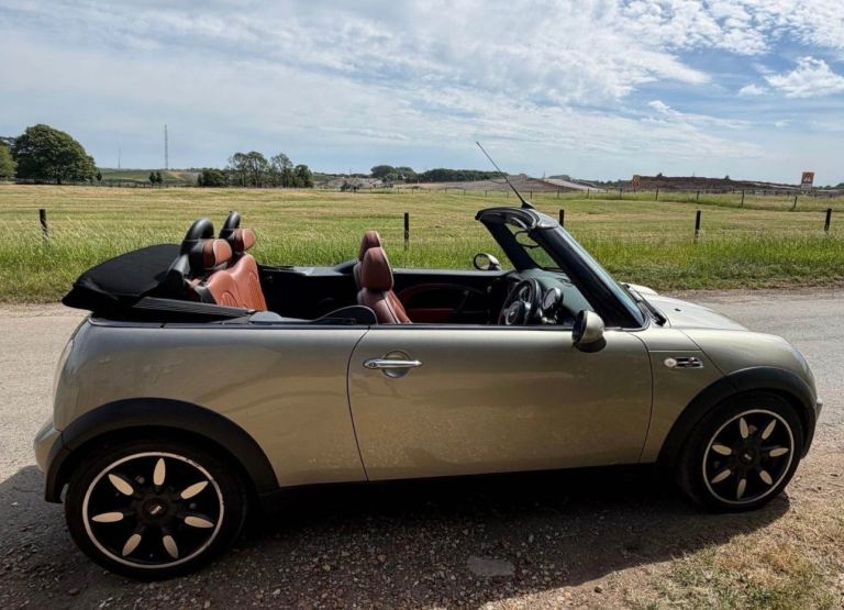 Mini, CONVERTIBLE, Convertible, 2007, Manual, 1598 (cc), 2 doors