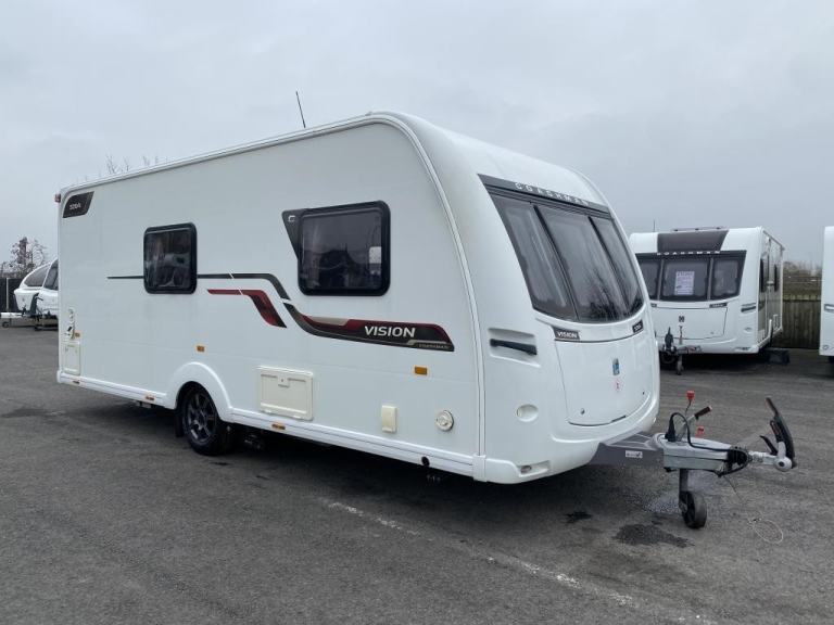 2015 COACHMAN VISION 520/4 LUXURY 4 BERTH TOURING CARAVAN