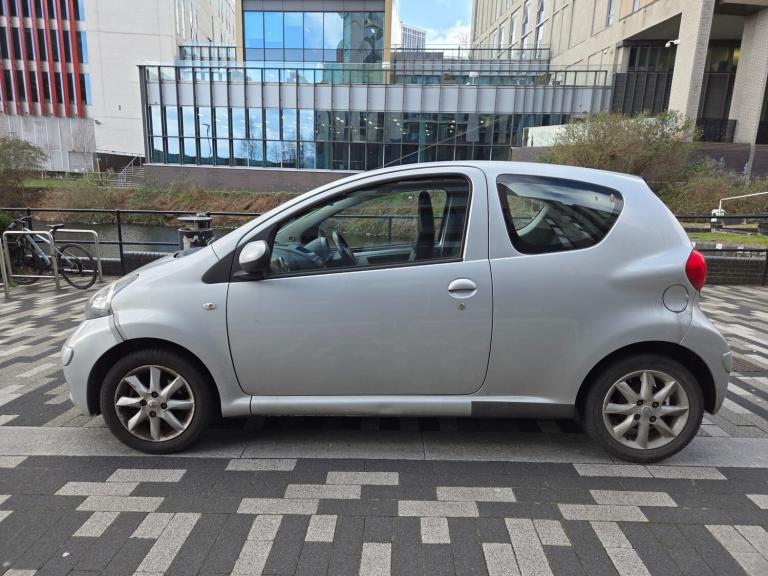 TOYOTA AYGO 1.0 VVT-i PETROL MANUAL PLATINUM 3DR citroen c1 peugeot 107 207 c3