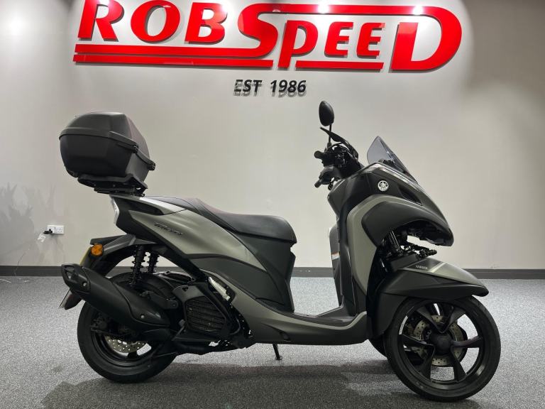 Yamaha MW Tricity 125 three wheel scooter, 2023