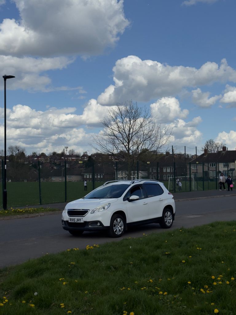 2015 Peugeot 2008, 1.2 petrol, Apple carplay