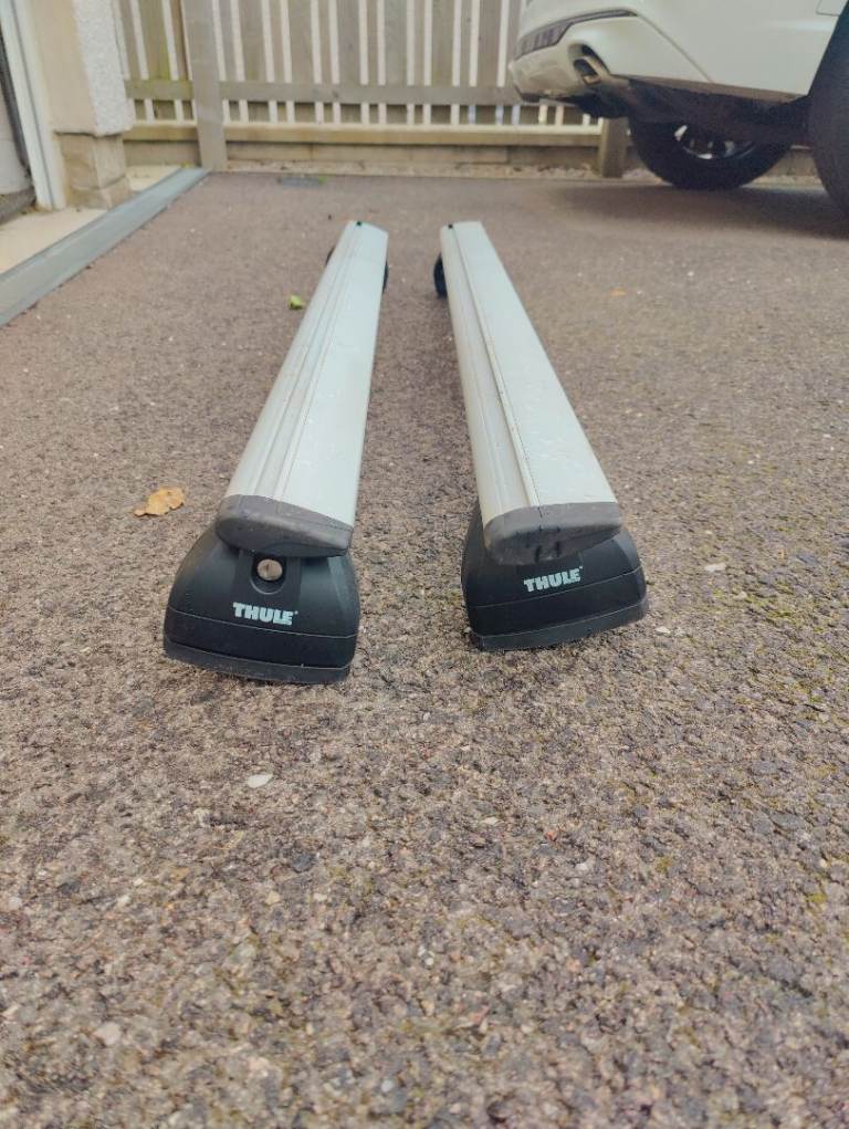 Thule WingBar + Rapid System 753 Roof Bars