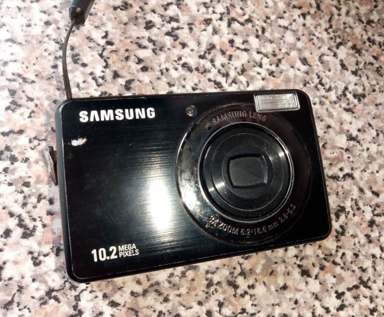 Samsung 10 meg digital camera 