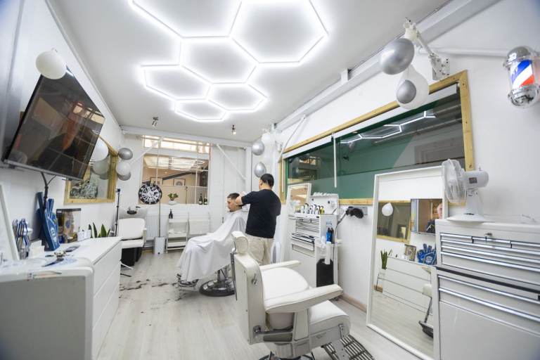 Beauty Room | Creative Space | Office | Commercial Unit | Desk in Wimbledon South West London SW19