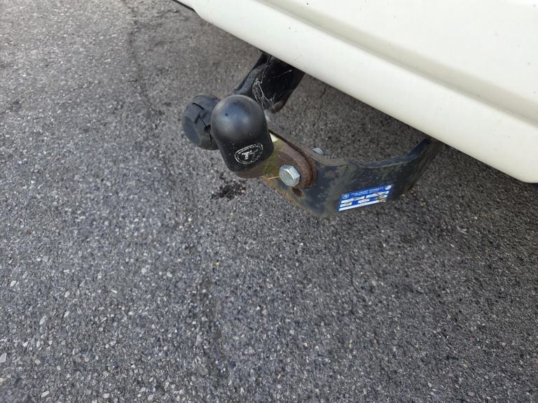 Auto-Trail Apache 634 luxury 2 berth DIESEL MANUAL 2018/18